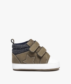 GEMO Chaussons de naissance bébé garçon unis style baskets kaki standard