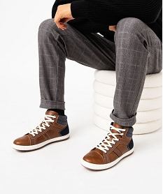 GEMO Baskets homme mid-cut bicolores style casual à lacets Brun