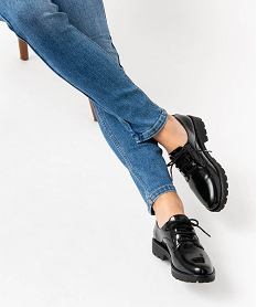 GEMO Derbies femmes unis dessus vernis classique Noir