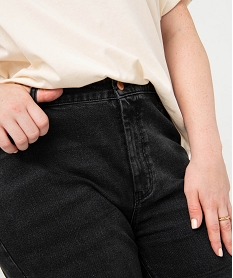 jean femme grande taille coupe straight noir pantalons et jeansJ125901_2