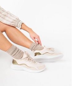 GEMO Baskets ultra légères à détails dorés femme beige standard