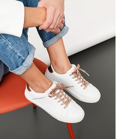 GEMO Baskets femme unies à lacets brillants blanc standard
