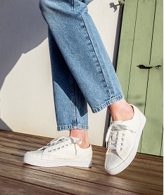 GEMO Baskets en toile à lacets avec épaisse semelle femme blanc standard