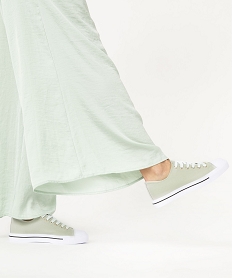 GEMO Baskets femme en toile unies à semelle épaisse avec lacets kaki standard