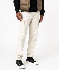 pantalon cargo coupe straight homme beigeJ684701_1