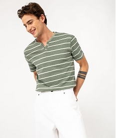 GEMO Tee-shirt manches courtes à rayures et col fantaisie homme Imprimé