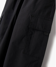 pantalon parachute avec larges poches a rabat garcon noir pantalonsJ967801_4