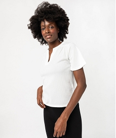 GEMO Tee-shirt manches courtes en maille texturée et col V brodé femme Beige