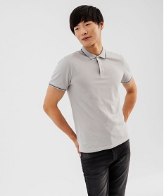 GEMO Polo à manches courtes et finitions fantaisie homme gris vif