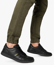 GEMO Baskets homme unies à lacets style rétro noir standard