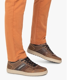 baskets homme a lacets avec empiecements multimatieres orangeU012301_1