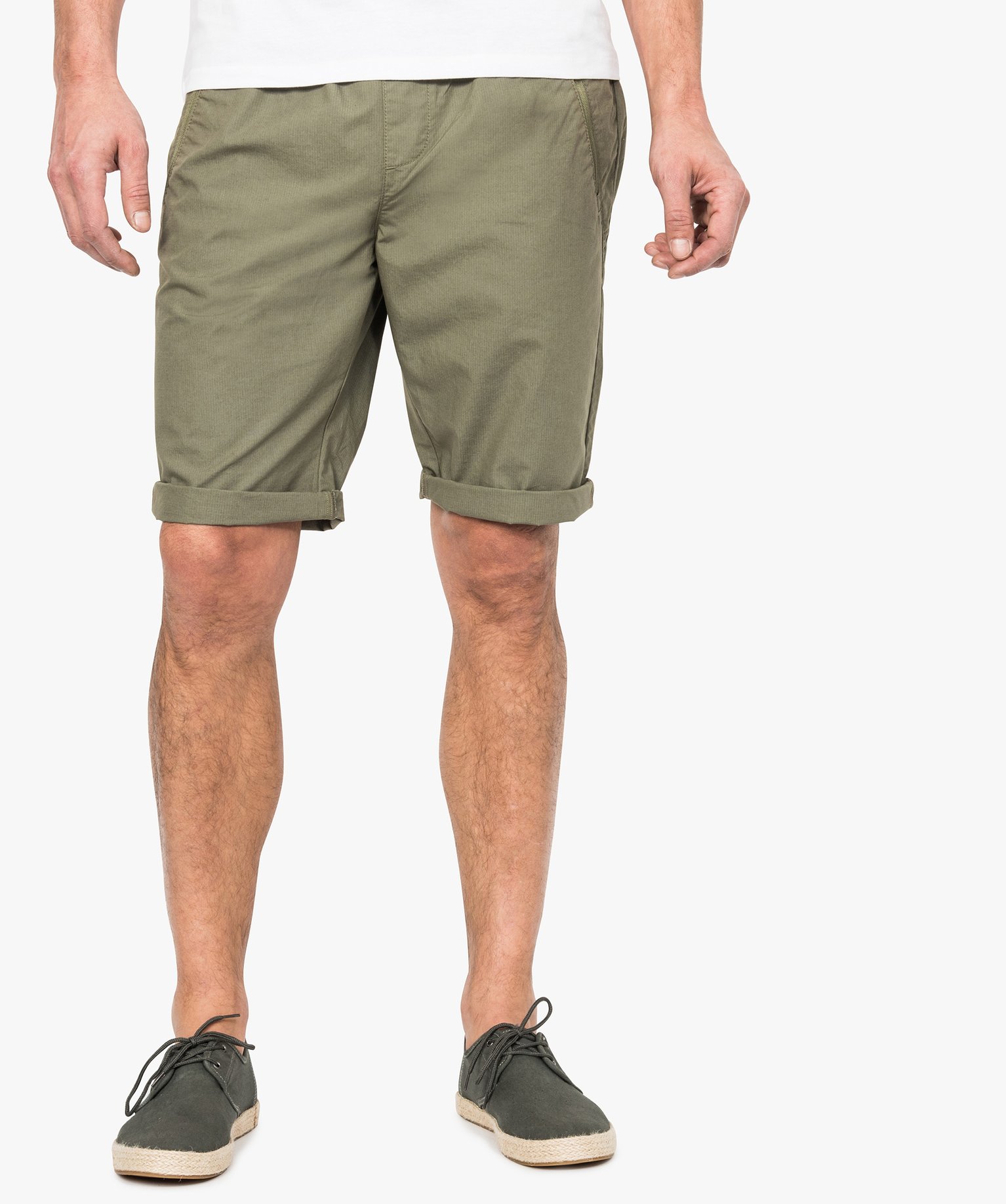 Gemo vetements short decontracte en coton a poches zippees vert