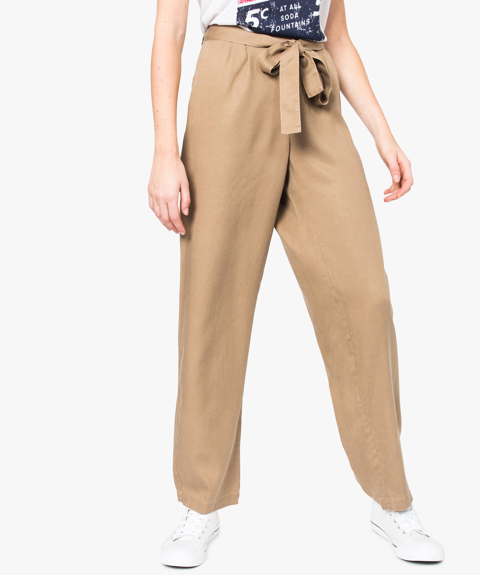 Gemo vetements pantalon carotte en tencel noue a la taille beige pantalons femme GEMO