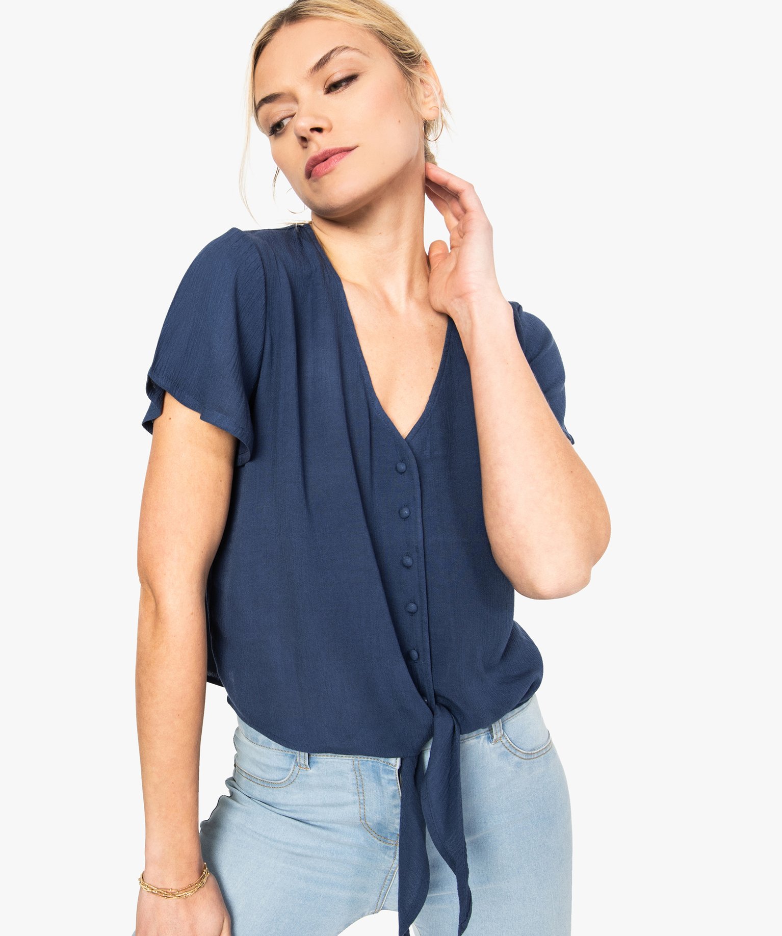 Gemo vetements chemise femme a manches courtes avec noeud dans le bas bleu chemisiers femme GEMO