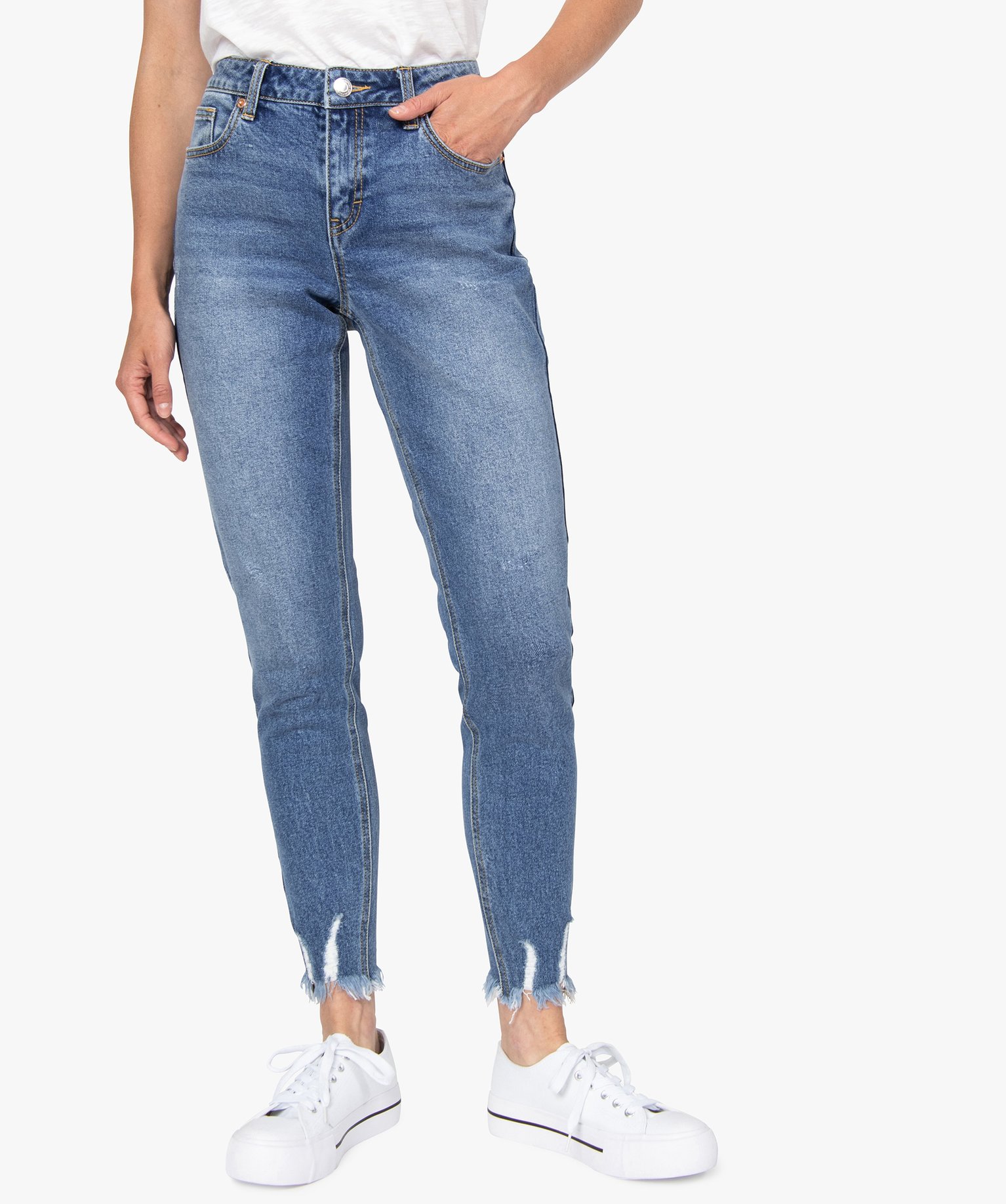 Jean resserré aux online chevilles femme
